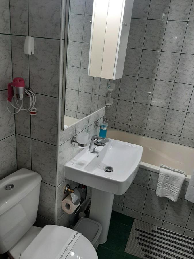 Ultracentral,Parcul Catedralei,Apartament 2 Camere Bacău Exteriör bild